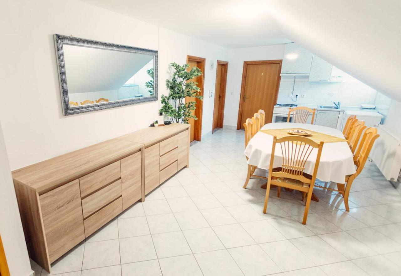 Frankovic Bed&Breakfast Vinica Buitenkant foto