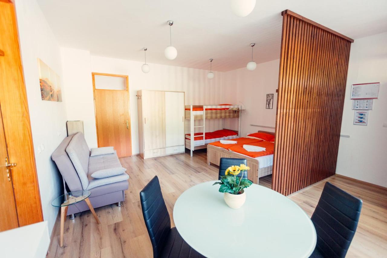 Frankovic Bed&Breakfast Vinica Buitenkant foto